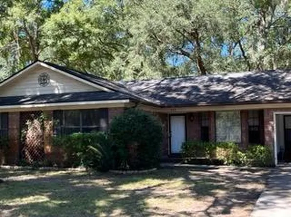 409 Hines Dr, Hinesville, GA 31313