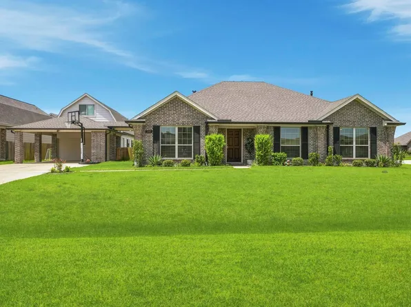 2102 Wikiup St, Dickinson, TX 77539