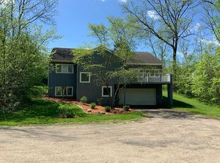 2530 Cascade Rd SE, Grand Rapids, MI 49506