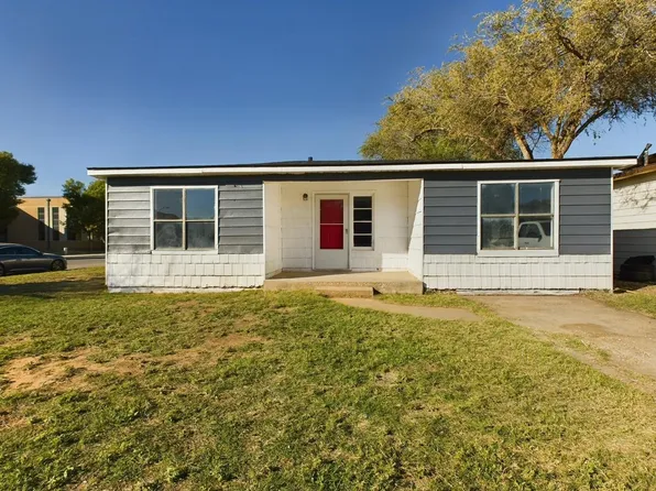 411 11th St, Levelland, TX 79336