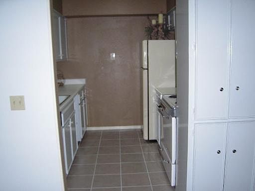 3rd image of 9419 POWHATAN #606