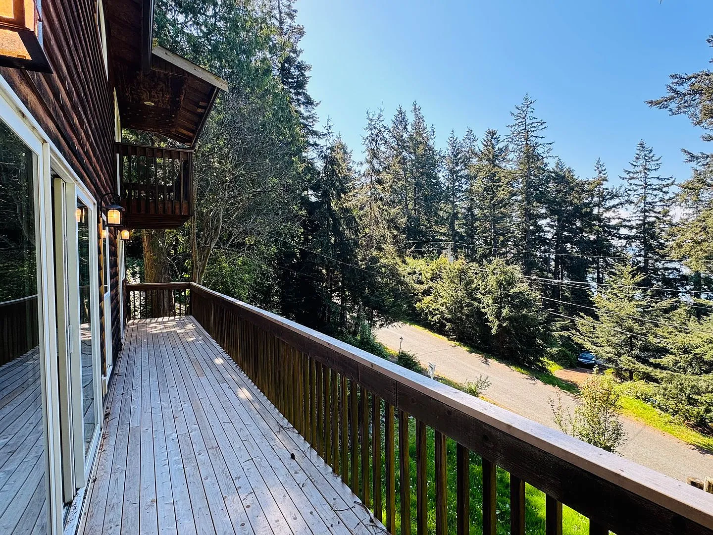 Guemes Island 3 Bed, 2.5 Bath with Partial View — Photo 2