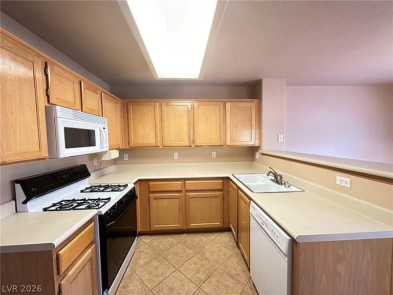 6404 Sierra Diablo Ave — Photo 8