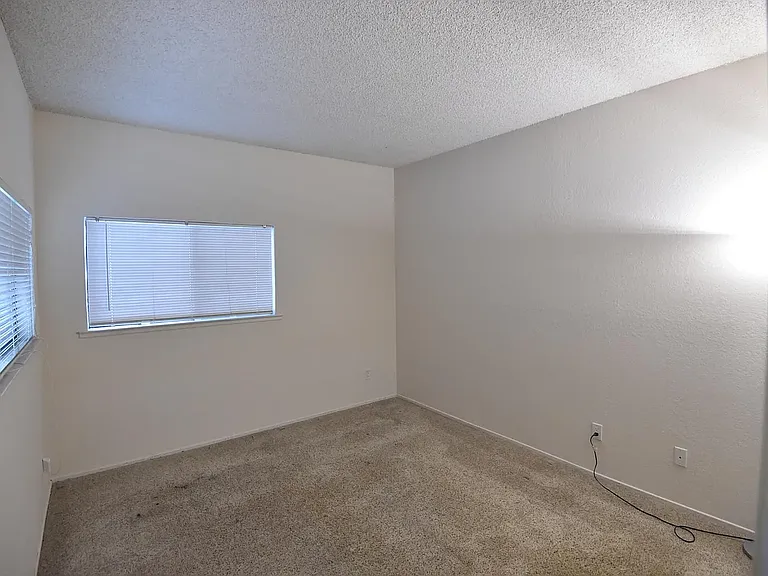 4671 Albany Cir #110 — Photo 2