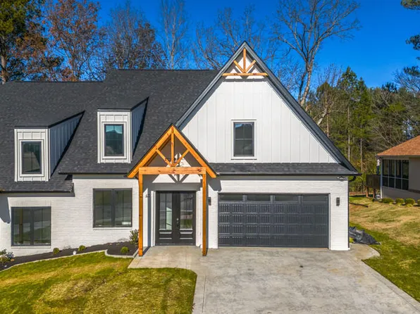 413 Lochmere Dr, Morristown, TN 37814