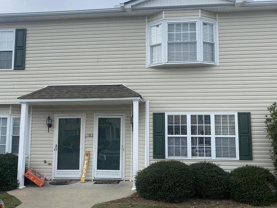 1st image of 2335 D8 Vineyard Dr