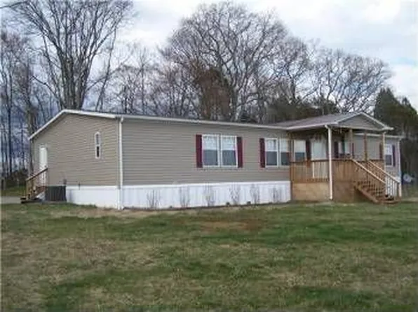 4910 Pyles Rd, Chapel Hill, TN 37034