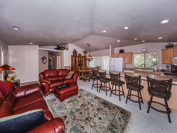 3rd image of 1845 W Canyon View Dr APT 1219