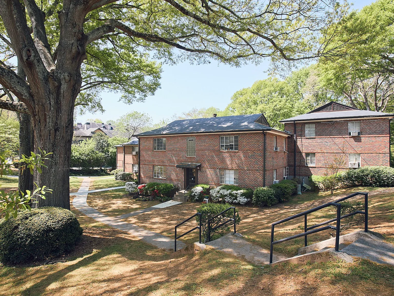 1337 Briarwood Drive Northeast - Unit 1 — Photo 1