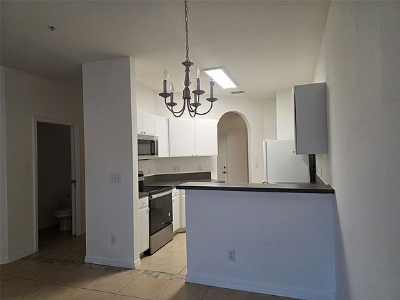 4th image of 960 Pipers Cay Drive #960