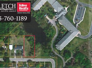 8064 1st St N, Oakdale, MN 55128