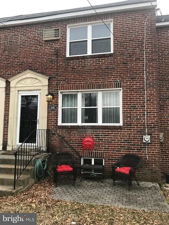 3 bed, 1152 sqft, $2,500 — Photo 2