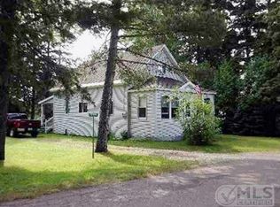 39246 Fishermans Ln, Chassell, MI 49916