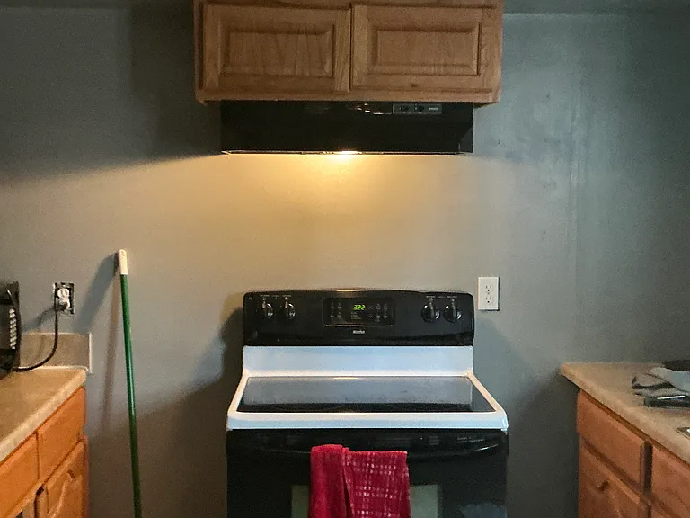 541 Palomas Dr SE #D — Photo 4