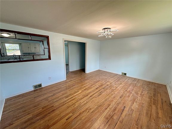 3rd image of 111 Deborah Dr