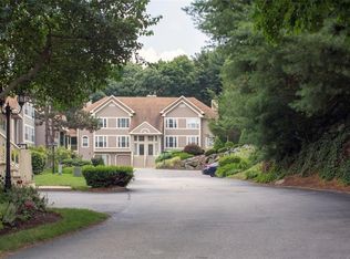 28 Sunset Ave APT B, Providence, RI 02909