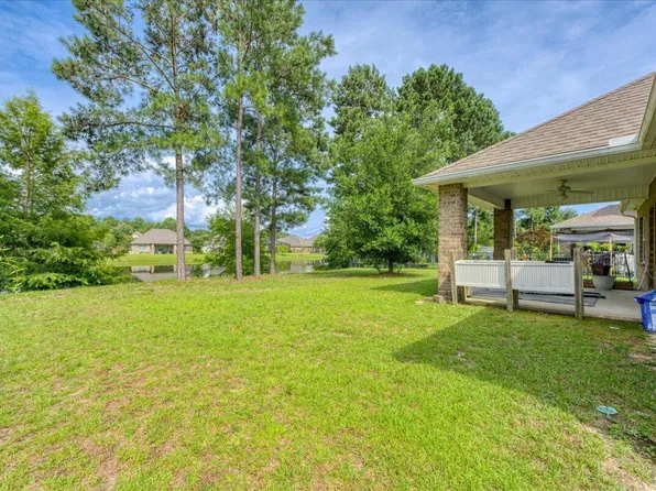395 Windchime Way, Freeport, FL 32439