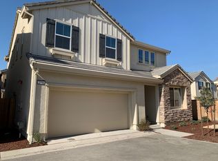 2056 Karen Pl, Rohnert Park, CA 94928