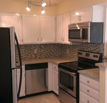 designer backsplash and undercounter lighting