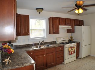 1526 173rd St, Hammond, IN 46324