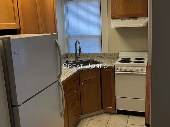 5th image of 1001 N Delaware St APT 4