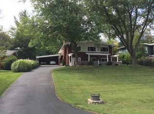 506 Indian Ridge Rd, Windy Hills, KY 40207