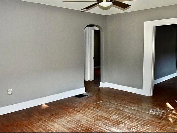 5th image of 1503 Paris Rd