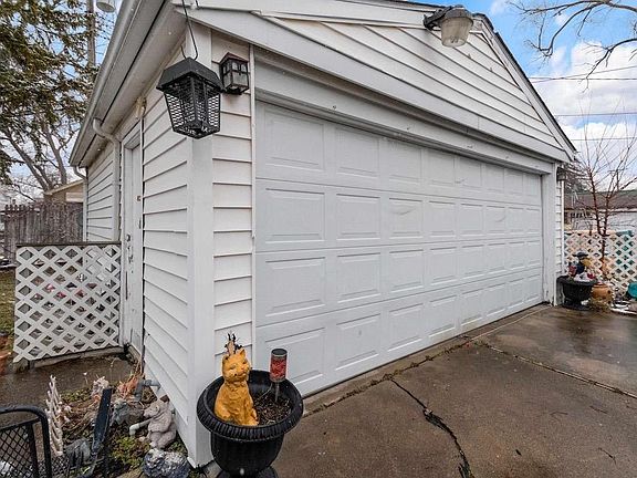 3rd image of 11001 Whithorn Ave #3