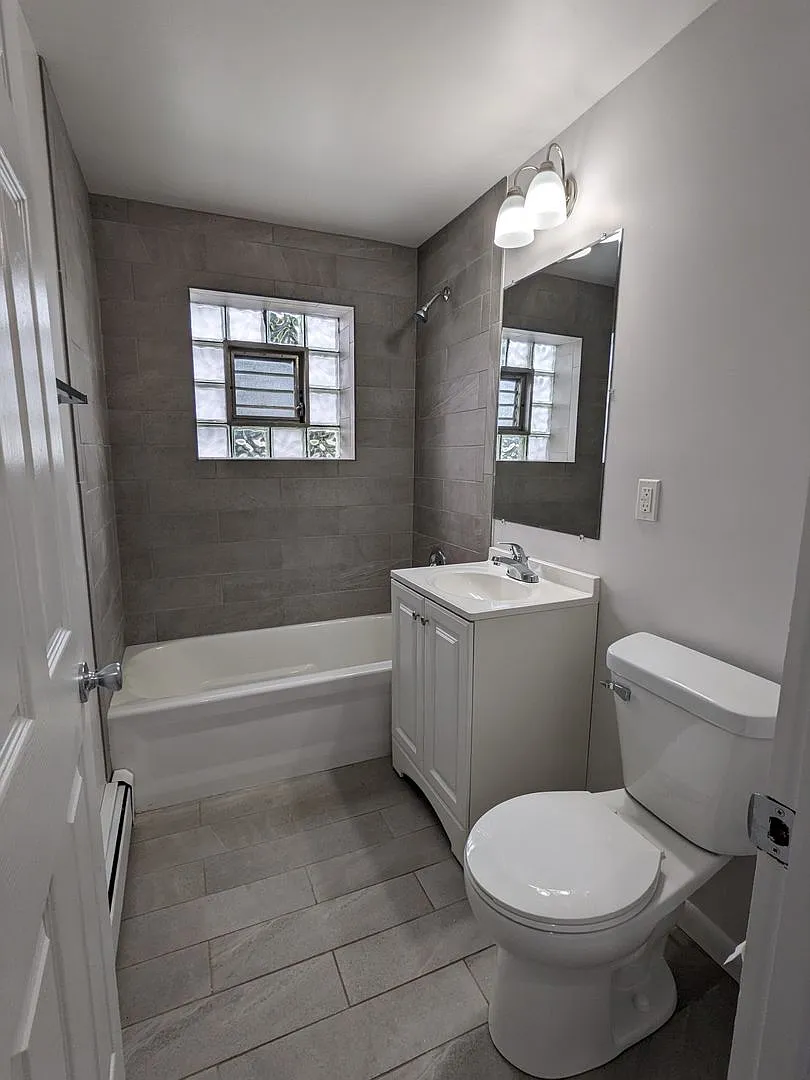 600 Kungs Way — Photo 2