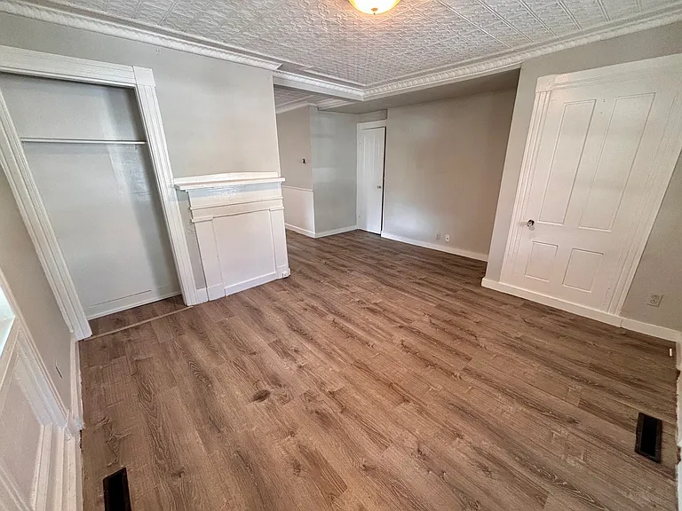 42-44 Franklin St #2 — Photo 4
