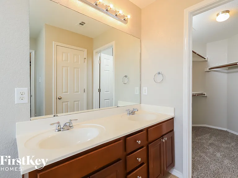 9803 Wolff Run — Photo 9