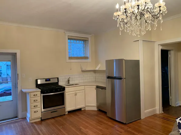 407 Bank Ave APT A3, Riverton, NJ 08077