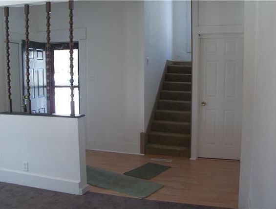 2nd image of 2335 E 9th St