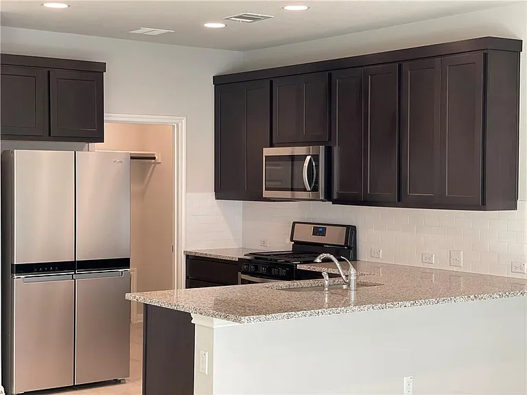 2040 Arendale Dr — Photo 20