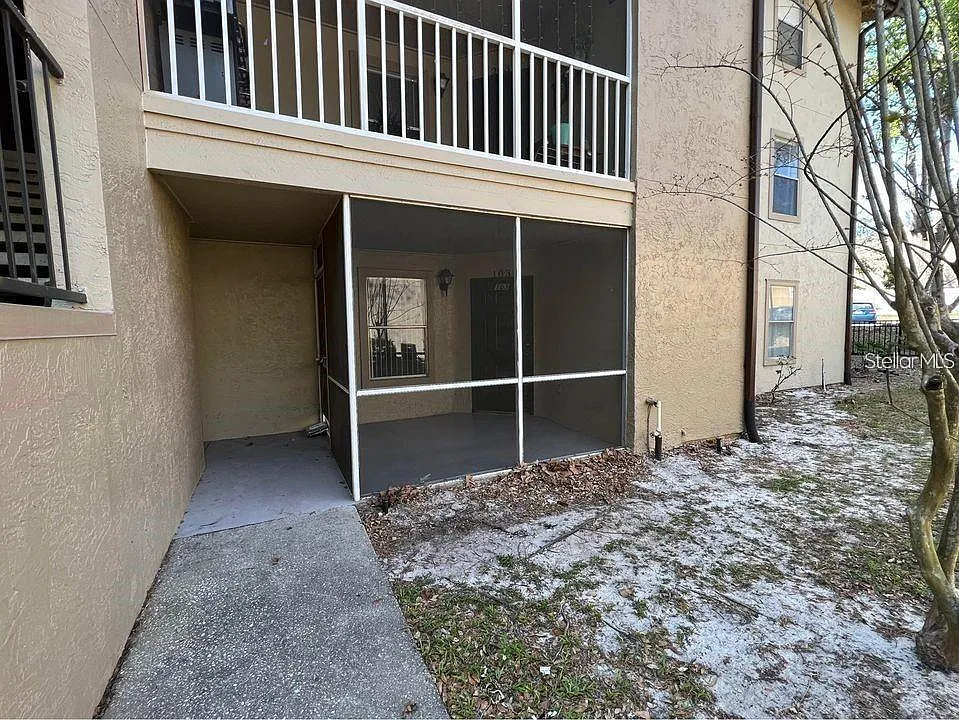 2 bed, 2.0 bath, 982 sqft, $1,450 — Photo 3