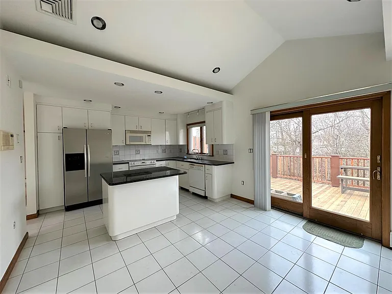 114-116 Grover Road Ext — Photo 4