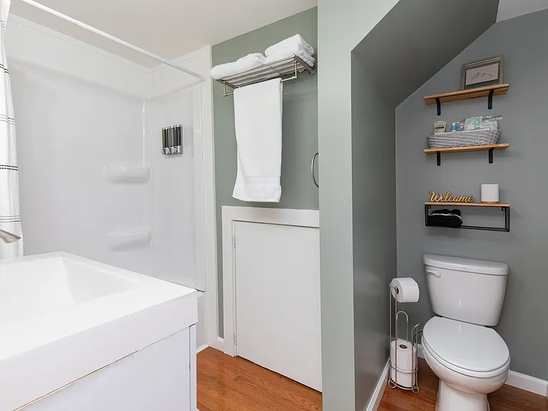 131 Courtland Ave — Photo 29