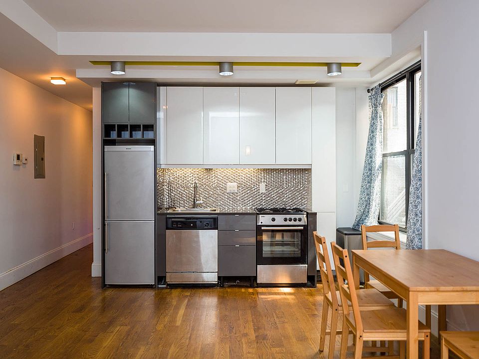 1st image of 1635 Putnam Ave APT 5G