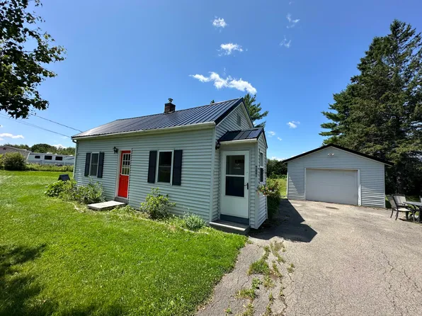 797 Main Street, Bradley, ME 04411