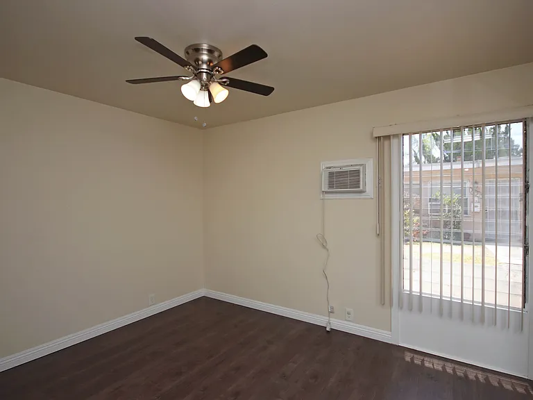 203 S Madison Ave #10 — Photo 16