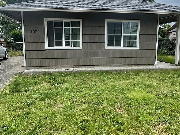1707 SE 158th Ave — Photo 1