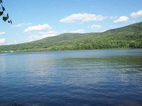 More lake and mtn views