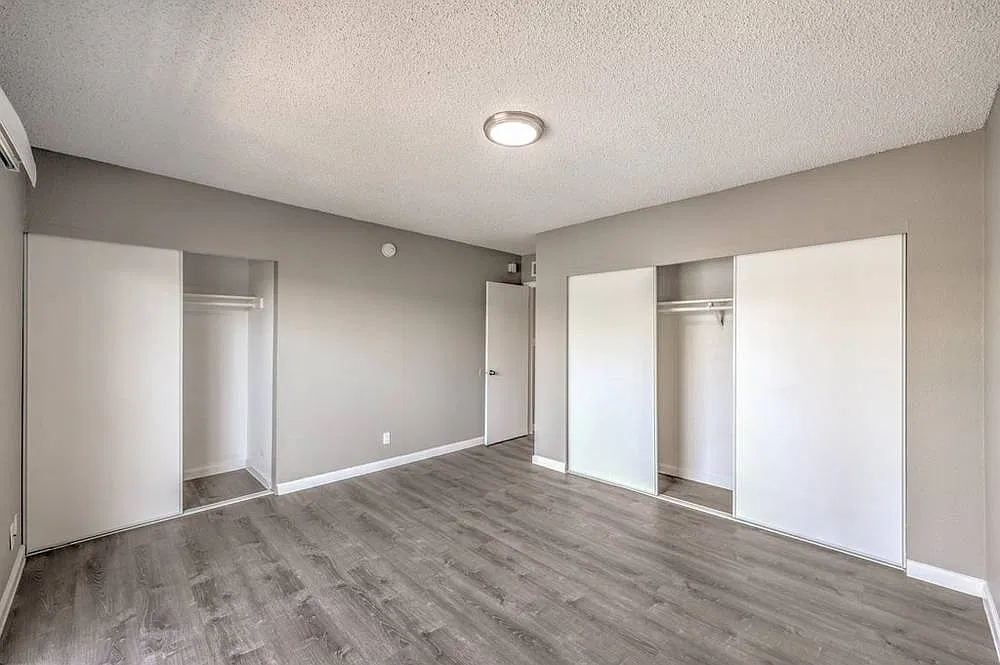 2 bed, 1.5 bath, 1175 sqft, $1,270 — Photo 4