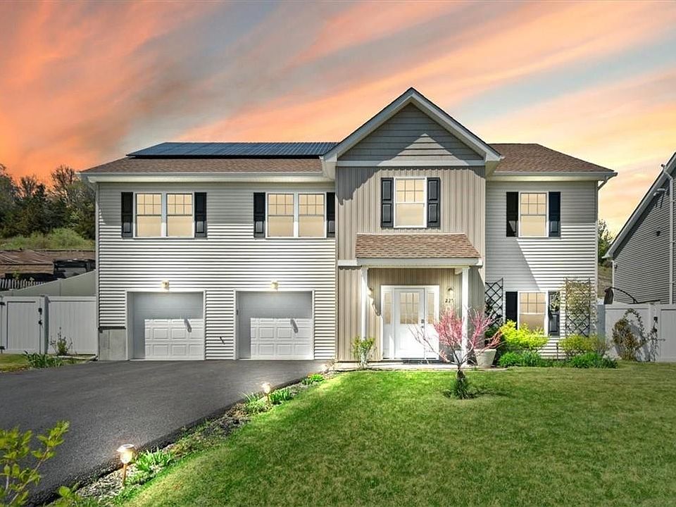 1st image of 225 Murray Avenue