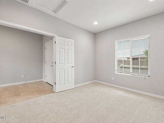 5th image of 17649 W PUEBLO Avenue
