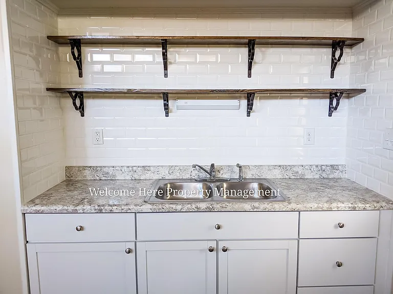 1565 Coombs Dr #1 — Photo 11