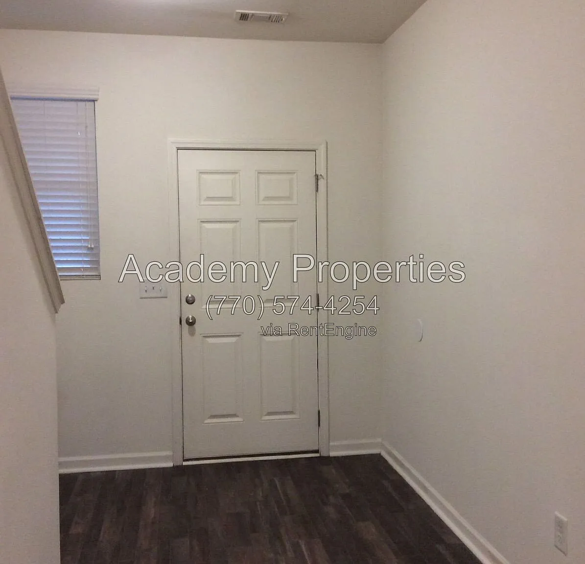 3 bed, 2.0 bath, 1491 sqft, $1,600 — Photo 2