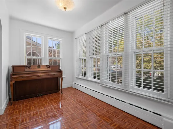 147-44 84th Drive image 5 of 34