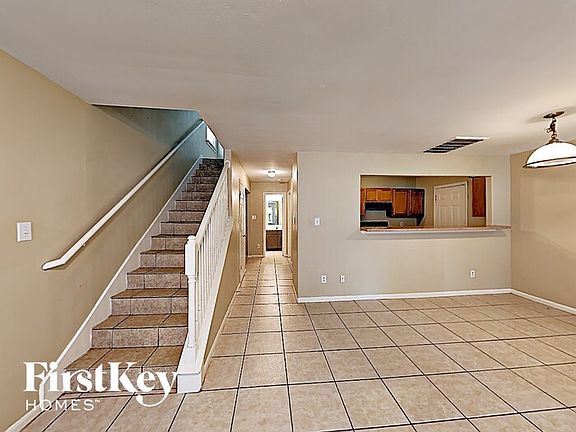 4th image of 3008 La Estancia Ln