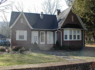 607 Maple Ave, Jasper, TN 37347
